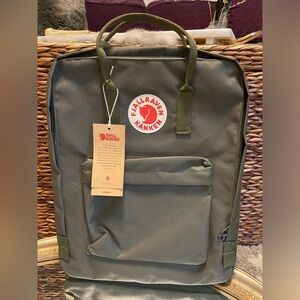 Fjallraven Kanken Backpack. Green.